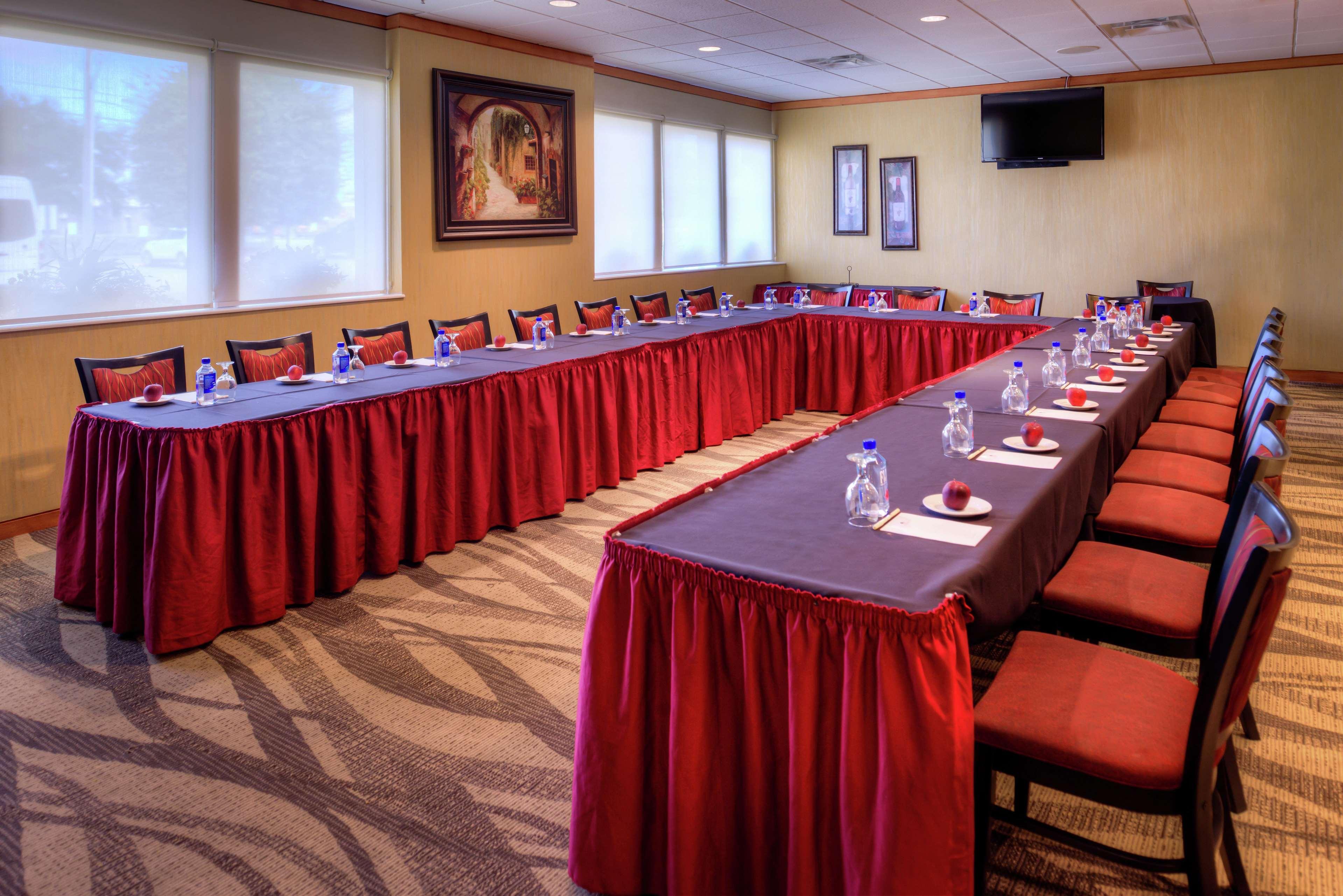 Doubletree By Hilton Hotel Tampa Airport-Westshore Exterior foto